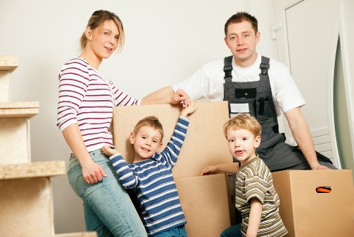 Local removal truck hire for flat and apartment moves in Chiswick